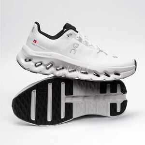 ON Women's Cloud Cloudtilt Running Shoes - Pearl/Ice Zendaya 3WE10052531